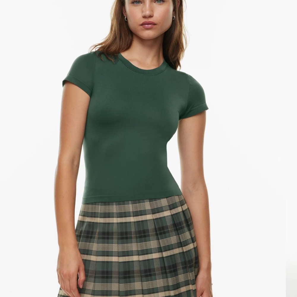 Aritzia Seamless Tee